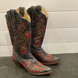 Corral Boots with heart inlay OBO